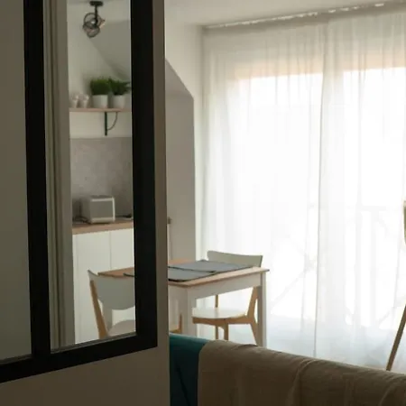 Appartement Entre Centre-ville Et Plages